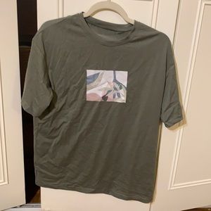 Green graphic T-shirt